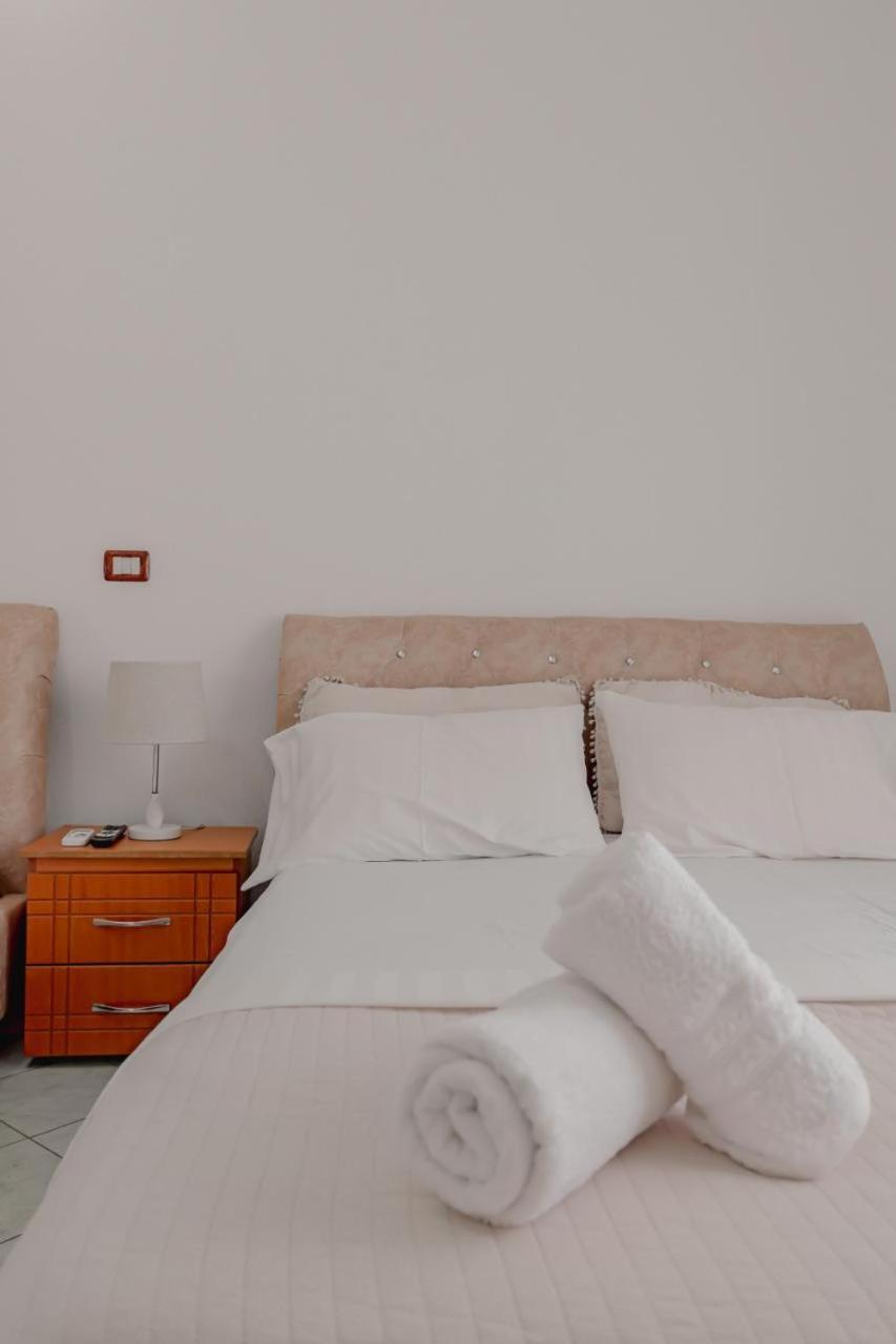 Sunflower Hotel קסאמיל מראה חיצוני תמונה