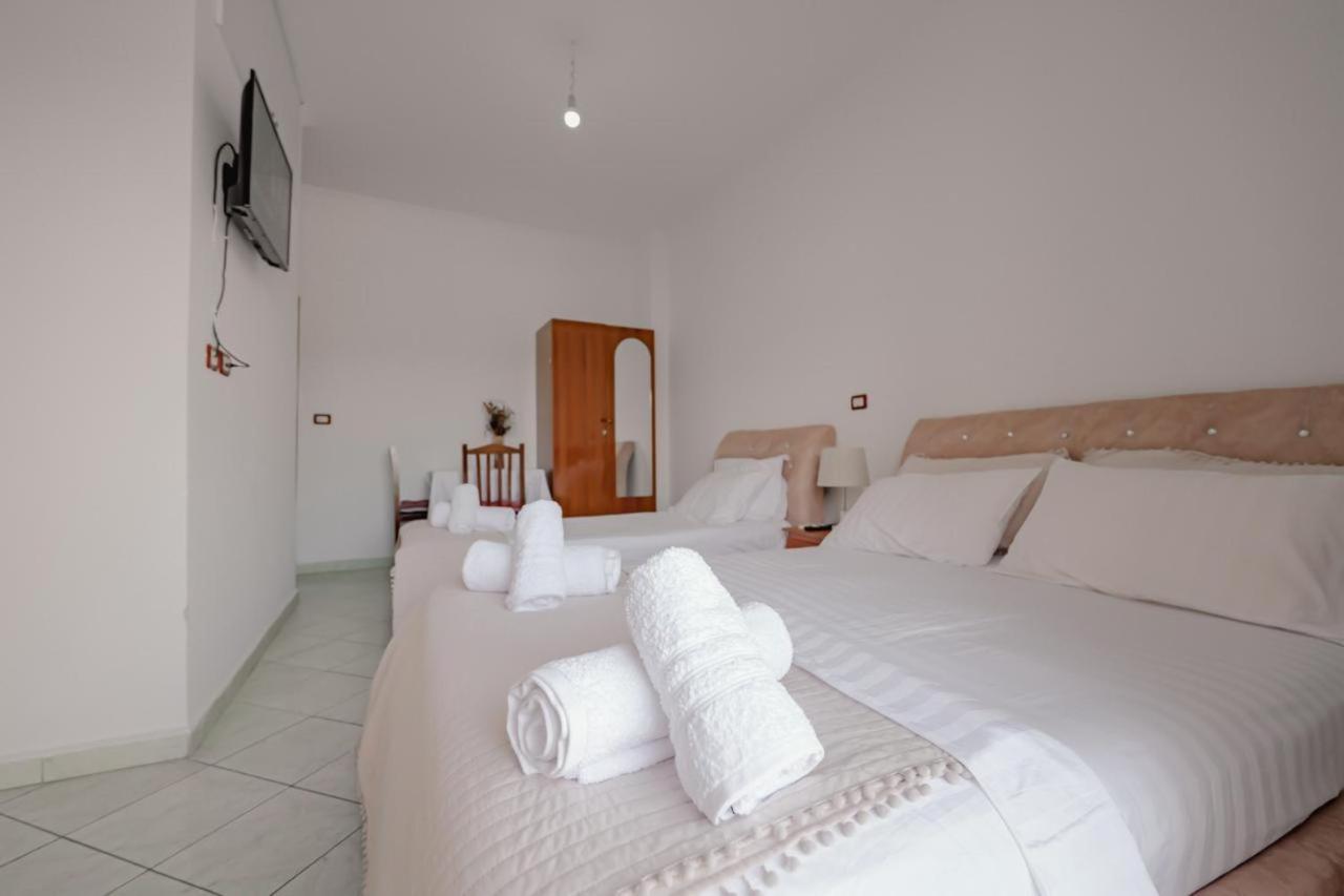 Sunflower Hotel קסאמיל מראה חיצוני תמונה